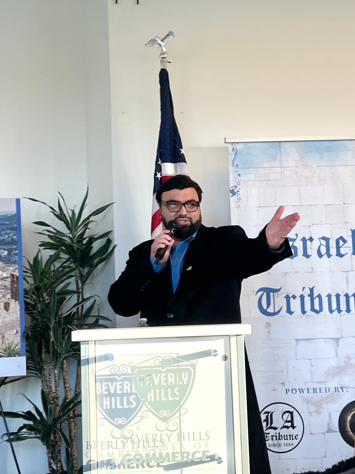 Israel Tribune community moment